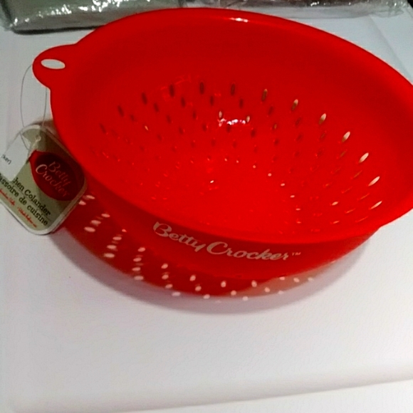 Bundle of kitchen accessories 14 pcs >$70 worth - Picture 15 of 16